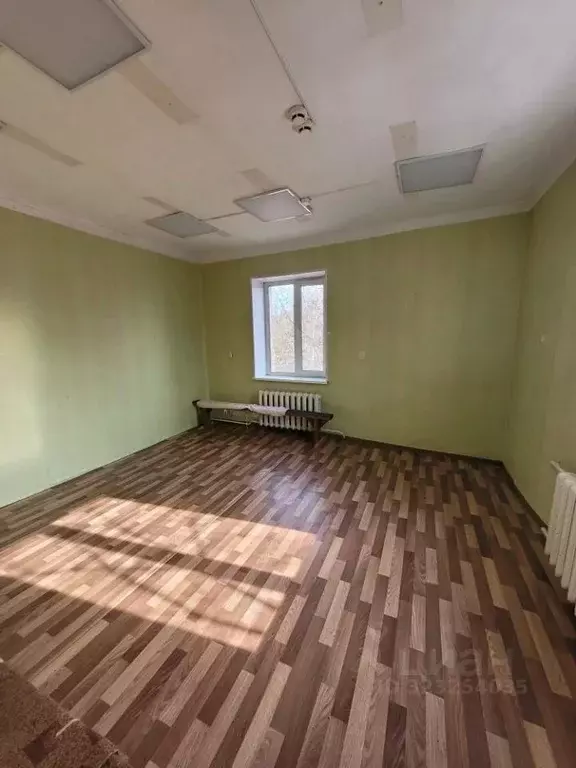 Помещение свободного назначения в Омская область, Омск Братская ул., ... - Фото 1