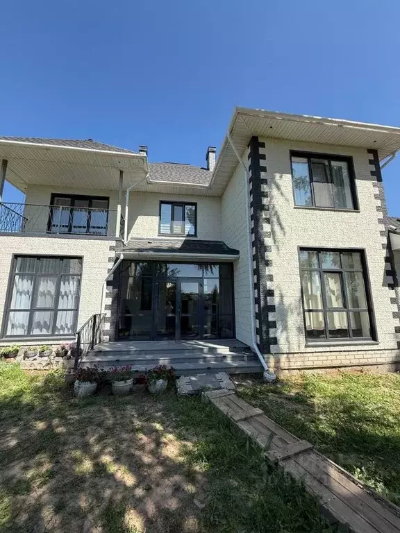 Дом в Чувашия, Козловка ул. Пушкина (381 м) - Фото 1