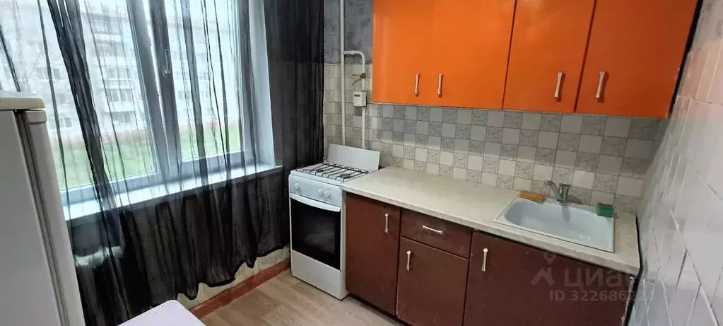 2-к кв. Омская область, Омск Семиреченская ул., 134 (42.0 м) - Фото 0