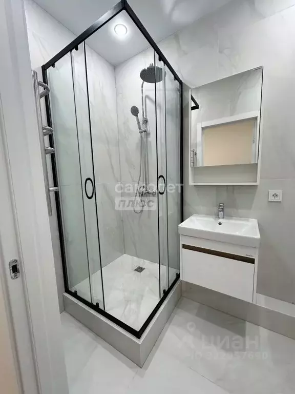 Студия Свердловская область, Екатеринбург ул. Пехотинцев, 2Д (20.0 м) - Фото 1