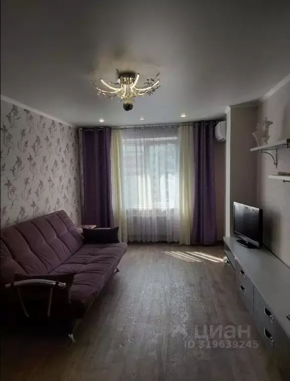 1-к кв. Самарская область, Тольятти ул. Горького, 43 (38.0 м) - Фото 1