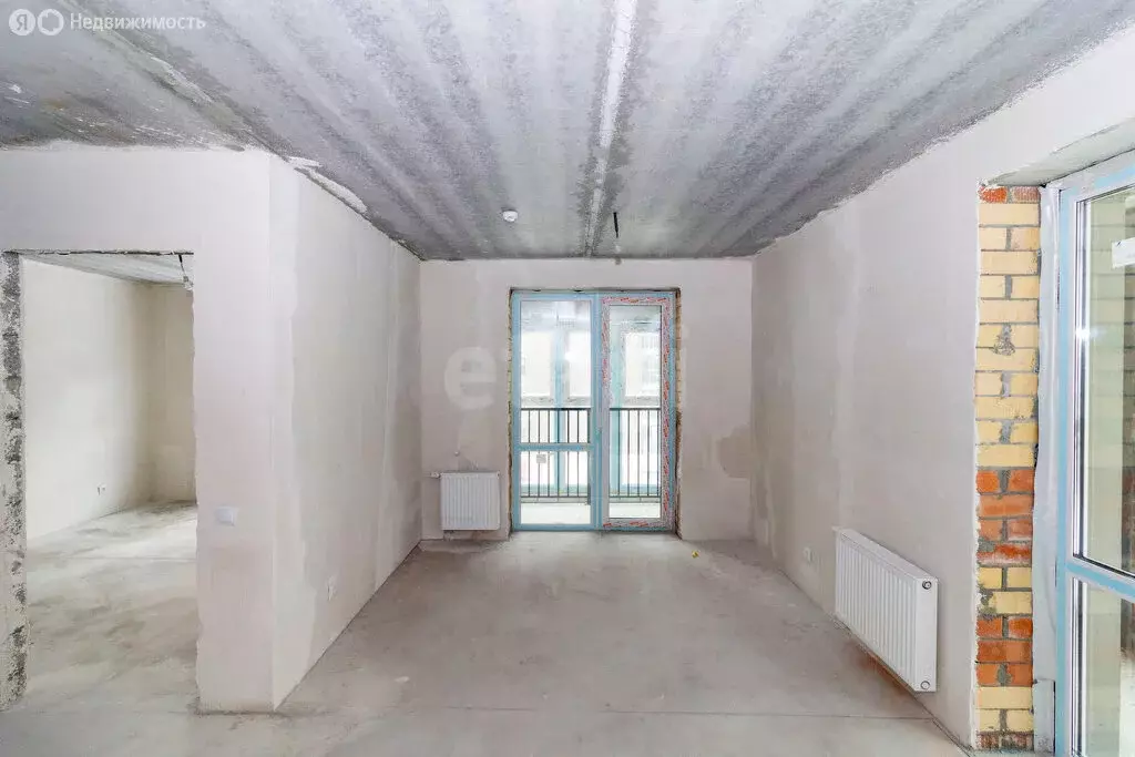 2-комнатная квартира: Тюмень, улица Николая Глебова, 3 (72.6 м) - Фото 0