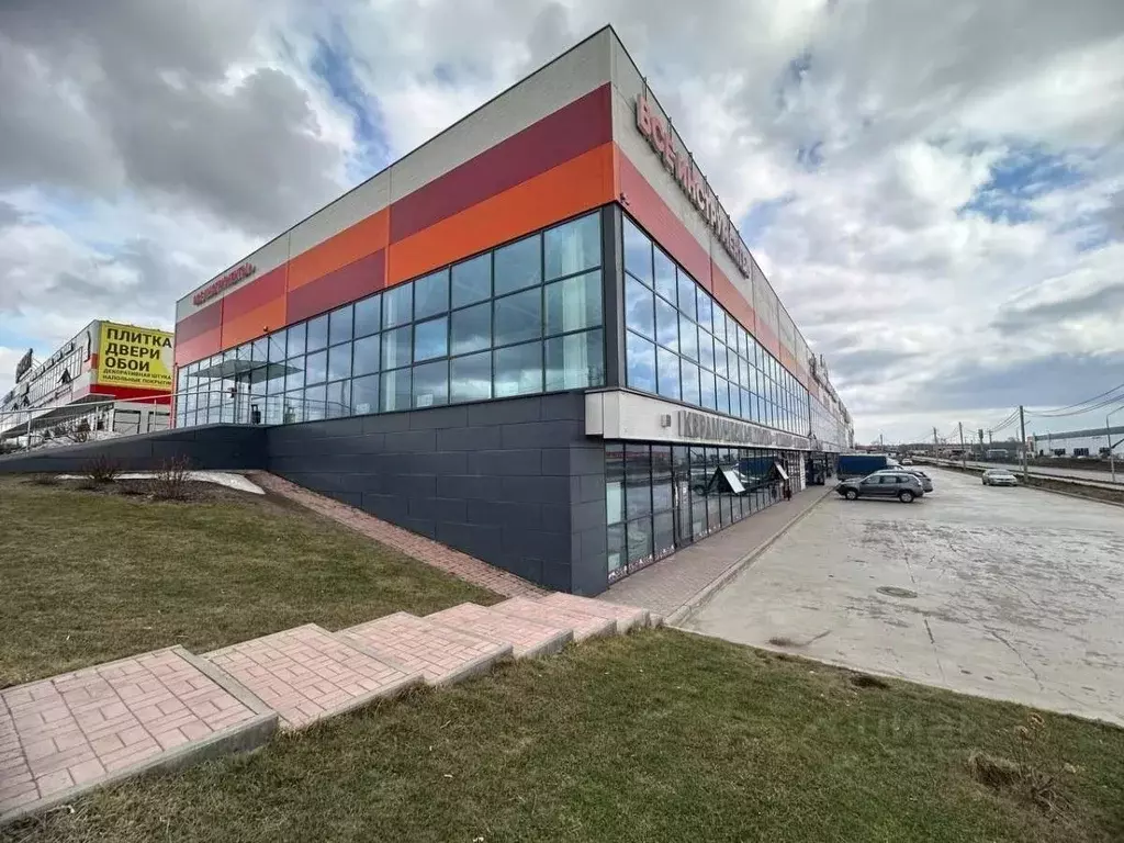Помещение свободного назначения в Татарстан, Набережные Челны ул. ... - Фото 1