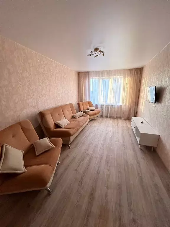 3-к. квартира, 76 м, 15/17 эт. - Фото 0