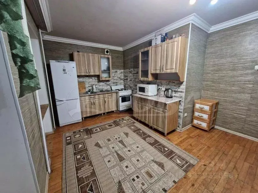 3-к кв. Тюменская область, Тобольск Рощинский пер., 40 (82.0 м) - Фото 2