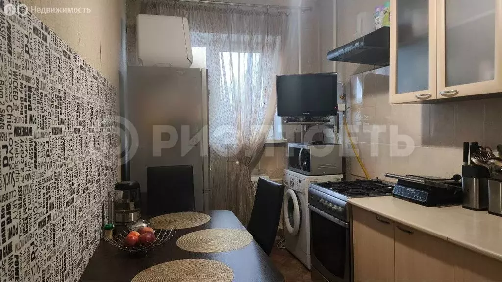 2-комнатная квартира: Мурманск, жилой район Росляково, Советская ... - Фото 1