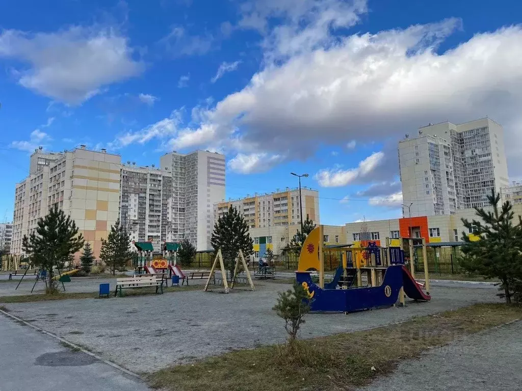 2-к кв. Челябинская область, Челябинск ул. Братьев Кашириных, 111Б ... - Фото 2