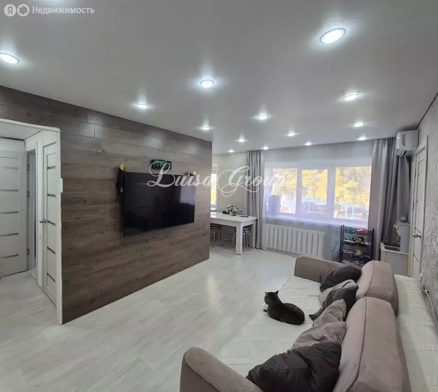 2-комнатная квартира: Туймазы, улица Аксакова, 6А (45 м) - Фото 1