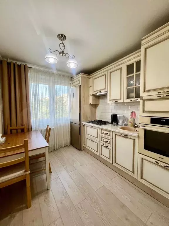 2-к. квартира, 50 м, 4/9 эт. - Фото 0