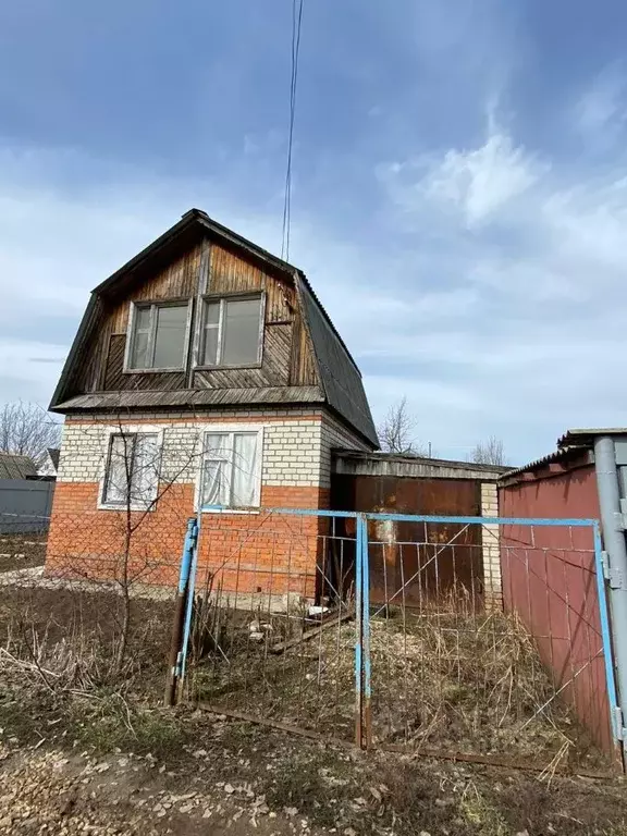 Дом в Саратовская область, Энгельсский район, Красноярское ... - Фото 1