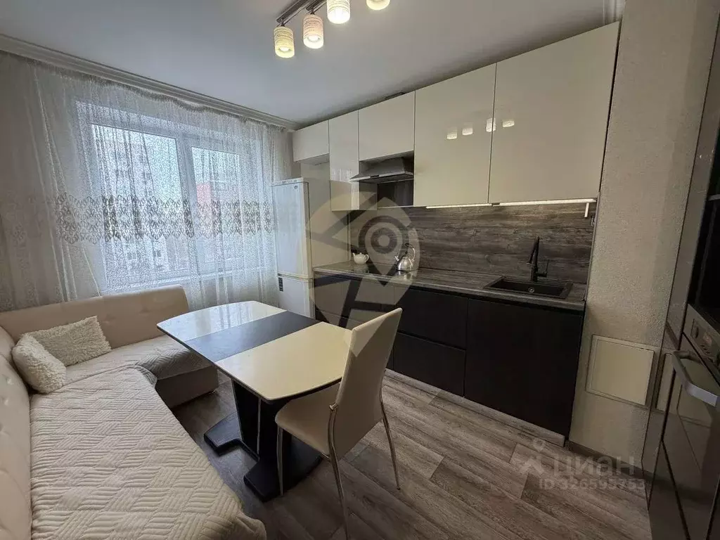 3-к кв. Белгородская область, Старый Оскол Северный мкр, 6 (63.0 м) - Фото 2