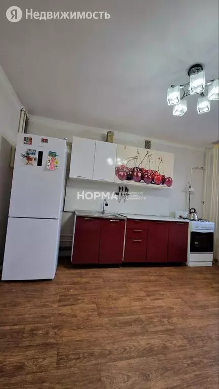 2-комнатная квартира: Туймазы, улица Мичурина, 24в (60.8 м) - Фото 1