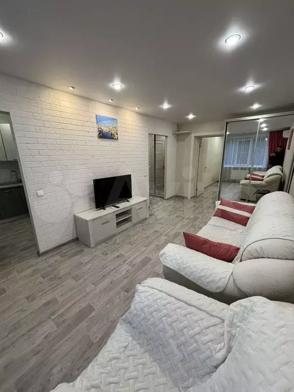 2-к. квартира, 45 м, 3/6 эт. - Фото 0