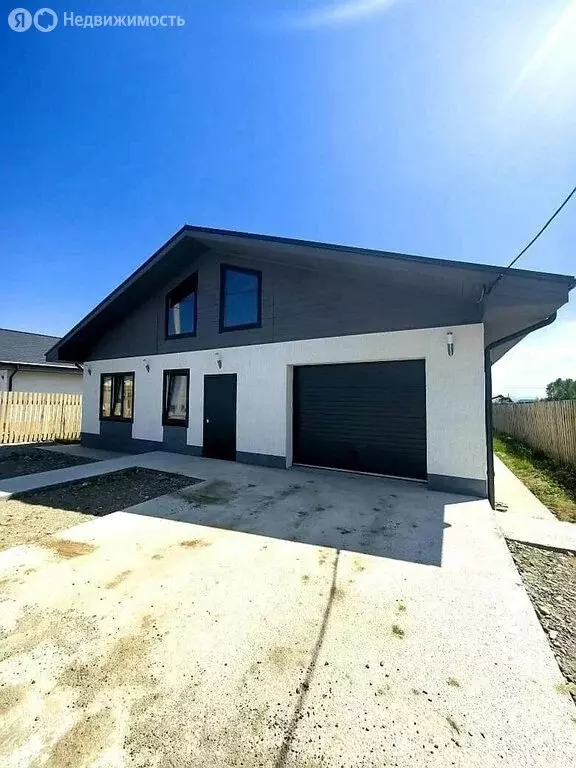 Дом в аул Новая Адыгея, улица Совмена, 3 (112 м) - Фото 1