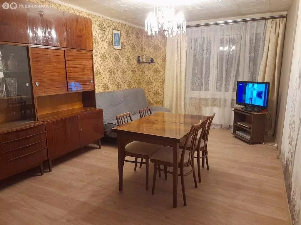 3-комнатная квартира: Москва, улица Кухмистерова, 11 (65 м) - Фото 0