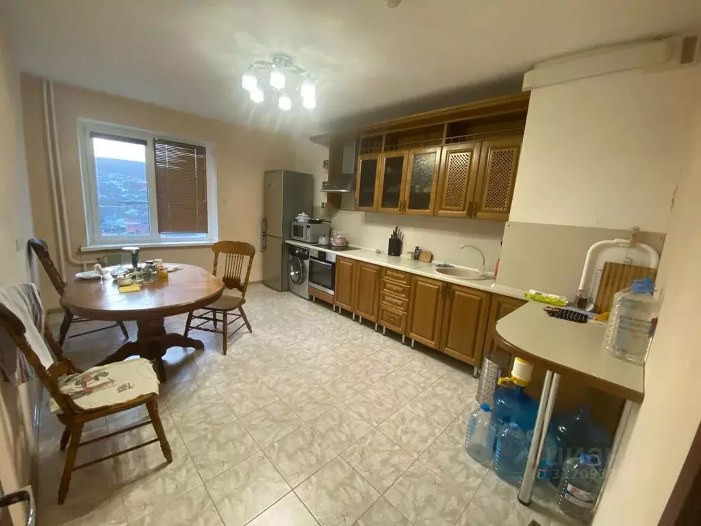 3-к кв. Краснодарский край, Новороссийск ул. Вруцкого, 31а (74.3 м) - Фото 0