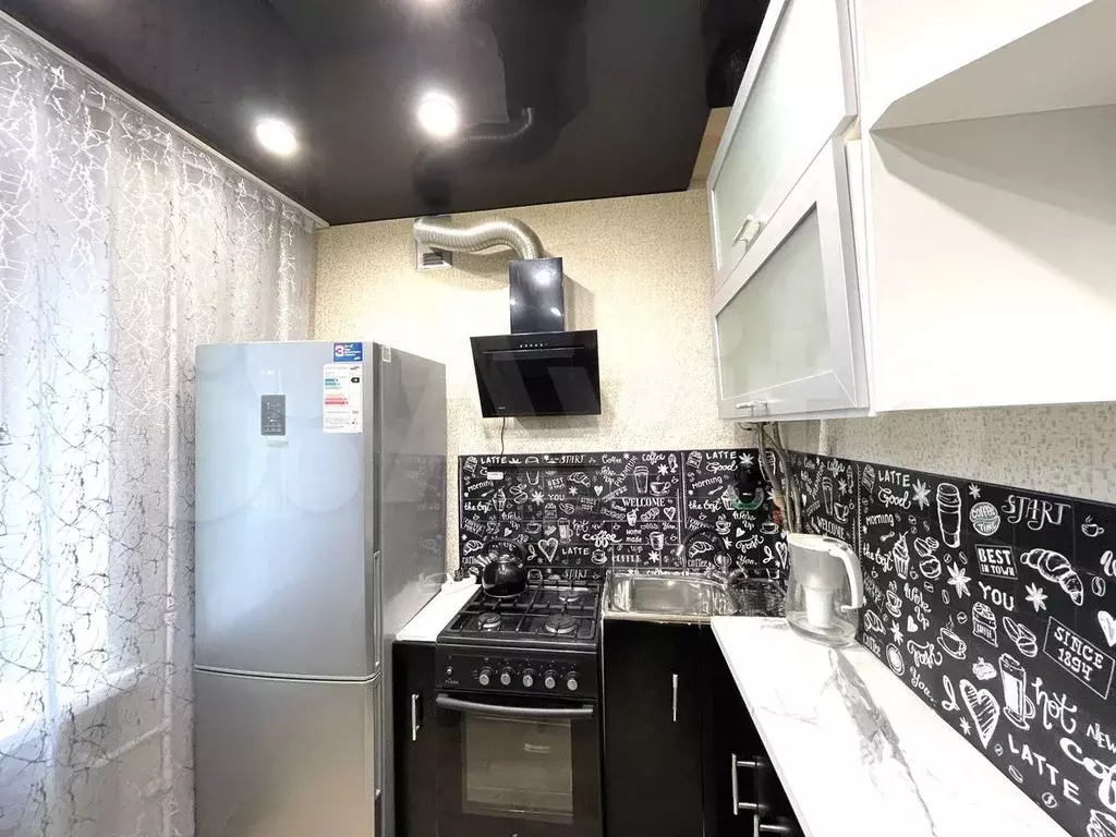 3-к. квартира, 55 м, 2/5 эт. - Фото 1