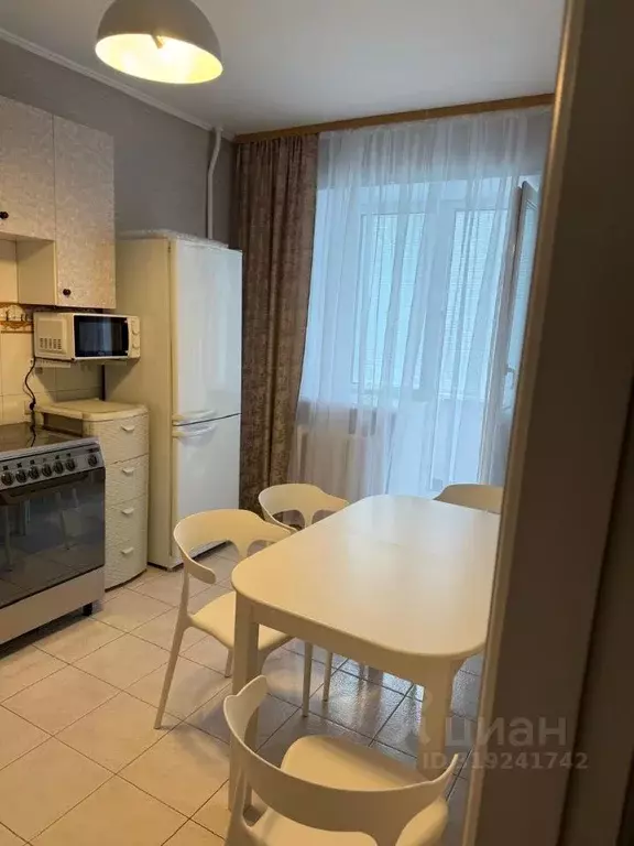 2-к кв. Омская область, Омск ул. Рождественского, 9/2 (63.0 м) - Фото 1