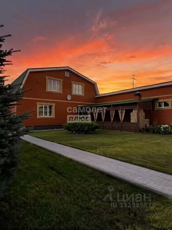Дом в Омская область, Омск Меридиальная ул., 11 (346 м) - Фото 1
