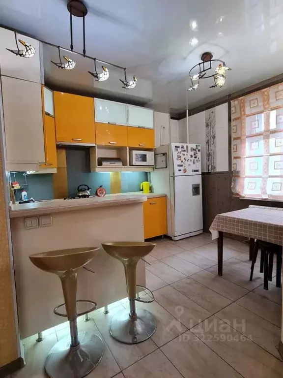 4-к кв. Саха (Якутия), Якутск ул. Пирогова, 6/1 (85.0 м) - Фото 1