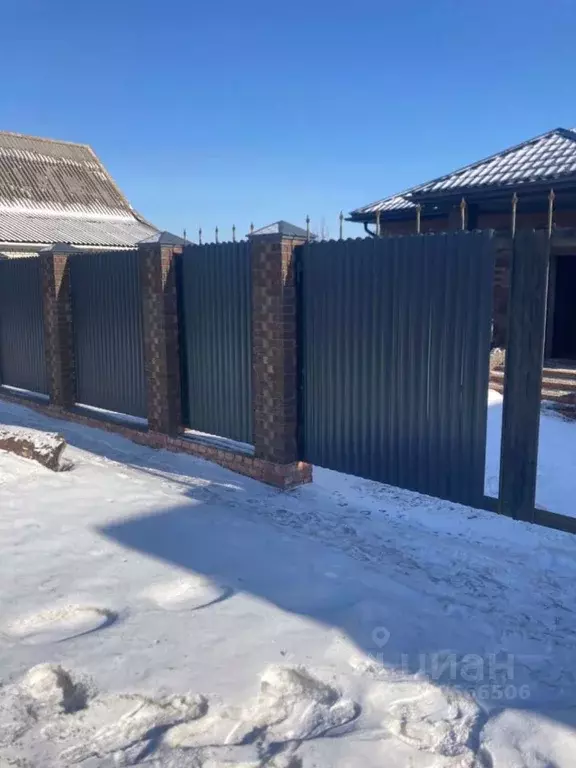 Дом в Саратовская область, Энгельс Совхозная ул., 57 (140 м) - Фото 1