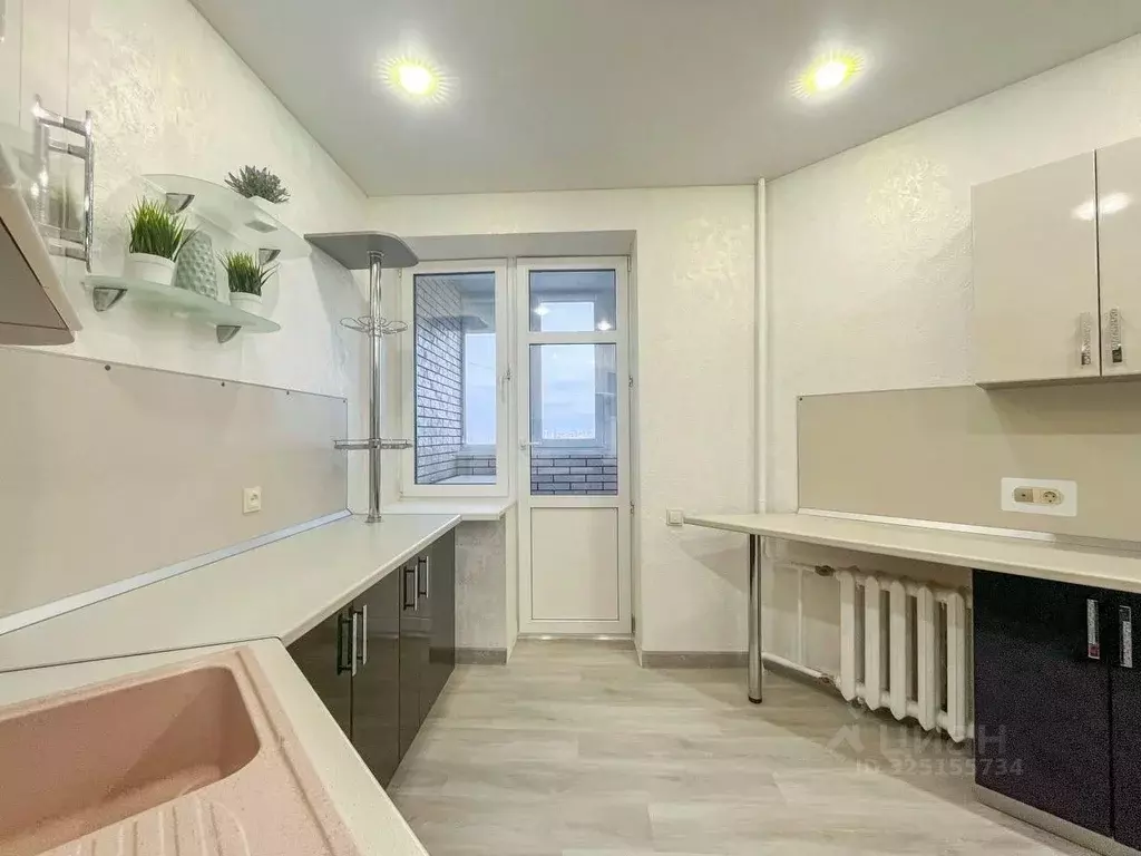 3-к кв. Оренбургская область, Оренбург просп. Победы, 176 (91.6 м) - Фото 1