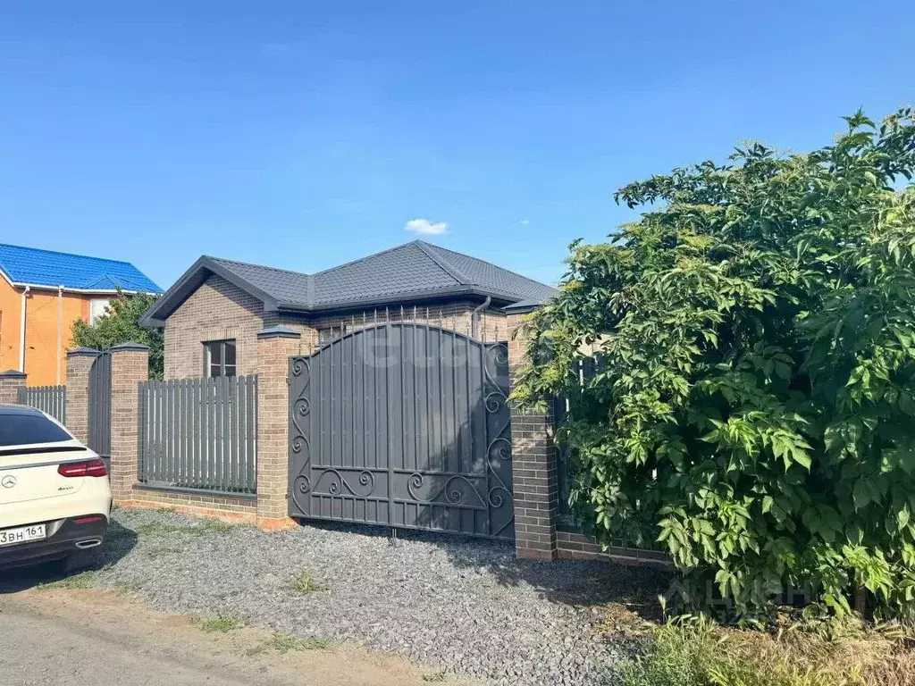 Дом в Ростовская область, Батайск ул. Сарматская (120 м) - Фото 1