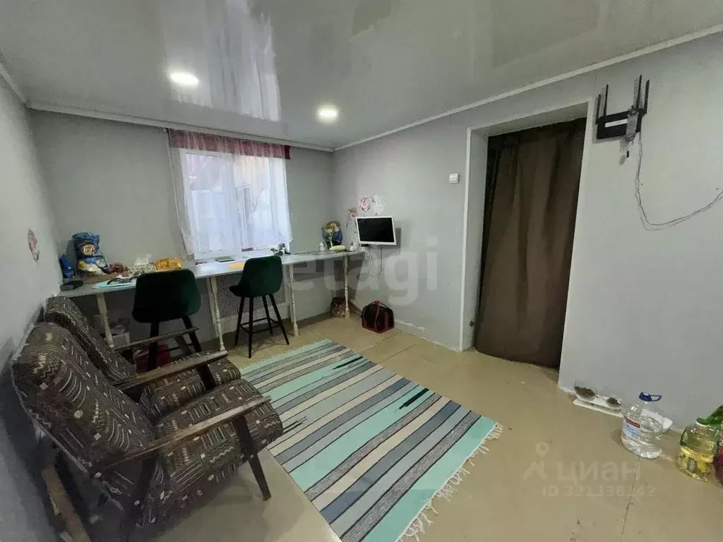 Дом в Свердловская область, Тугулымский муниципальный округ, пос. ... - Фото 1