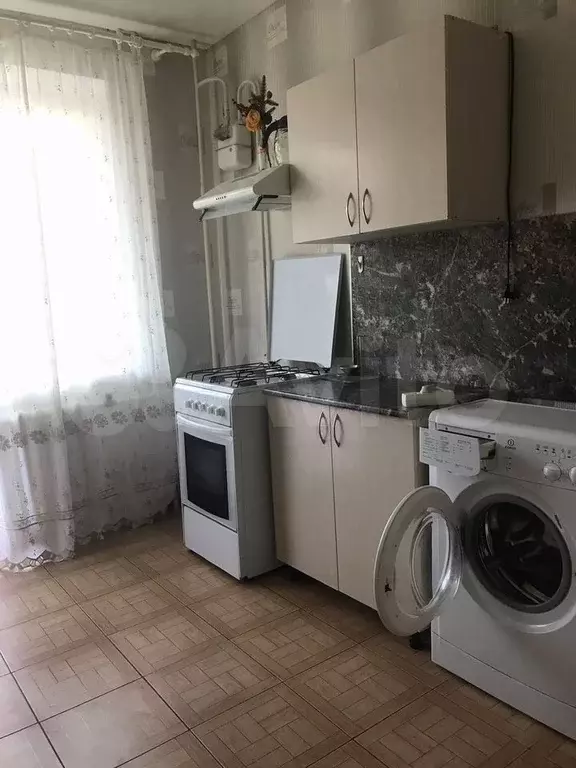 1-к. квартира, 37 м, 2/10 эт. - Фото 0