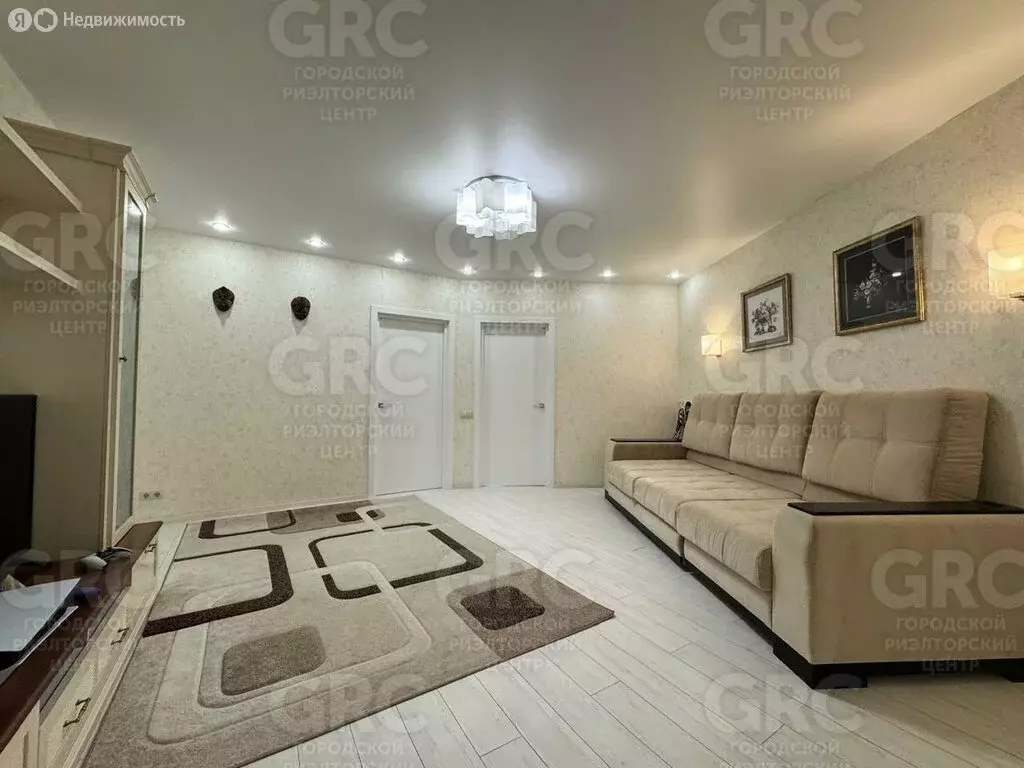 4-комнатная квартира: Сочи, микрорайон Новый Сочи, улица Пирогова, 30 ... - Фото 1