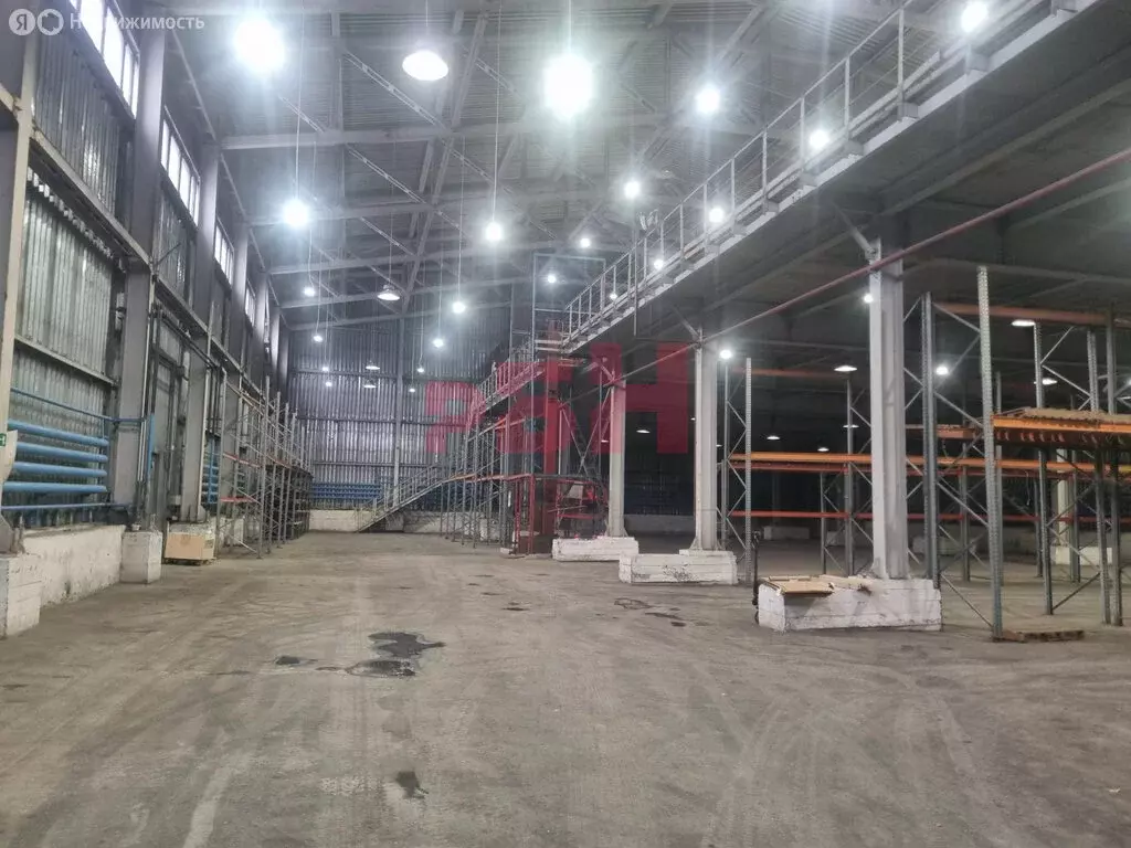 Помещение свободного назначения (900 м) - Фото 2
