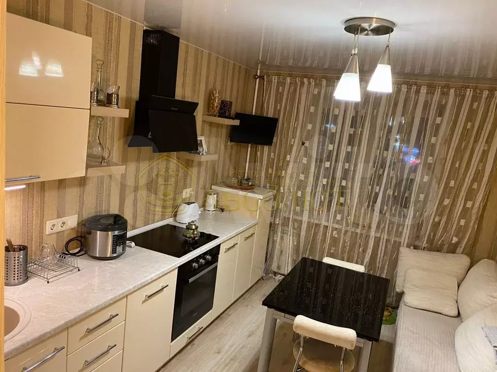 2-к. квартира, 50 м, 6/9 эт. - Фото 0