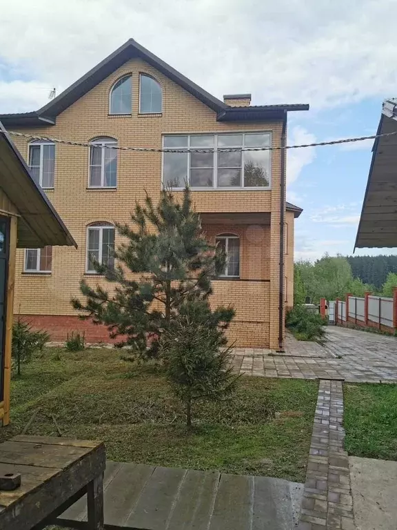 Дом 300 м на участке 50 сот. - Фото 0