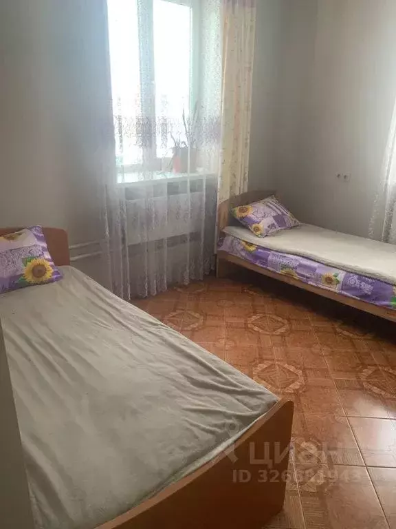 Комната Кемеровская область, Новокузнецк ул. Доз, 20 - Фото 1