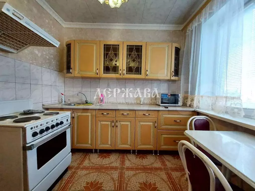 2-к. квартира, 52 м, 6/9 эт. - Фото 0
