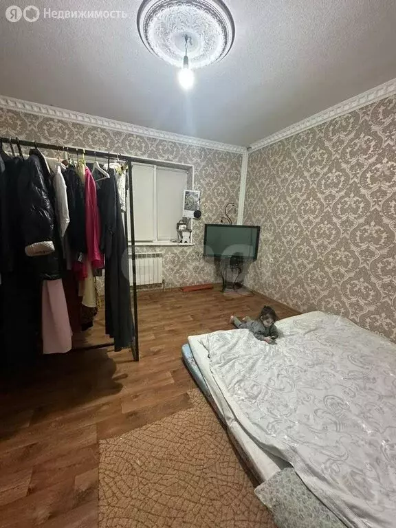 4-комнатная квартира: Магас, улица Хаджи-Бикара Муталиева, 2 (100 м) - Фото 2