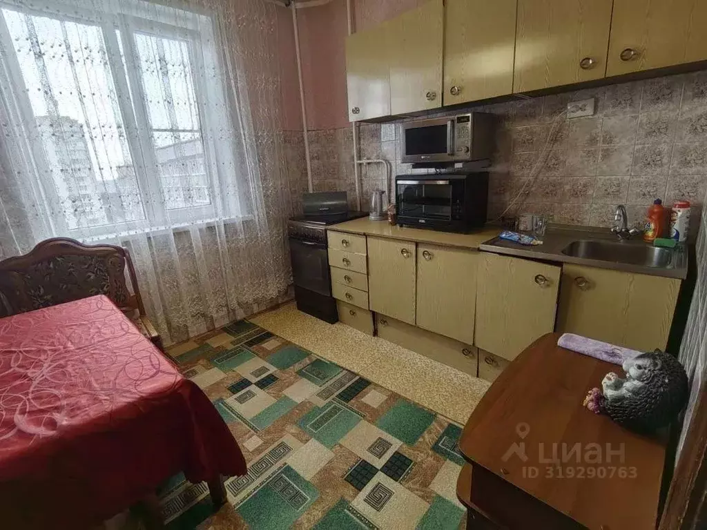 3-к кв. Белгородская область, Белгород ул. Буденного, 6 (71.3 м) - Фото 0