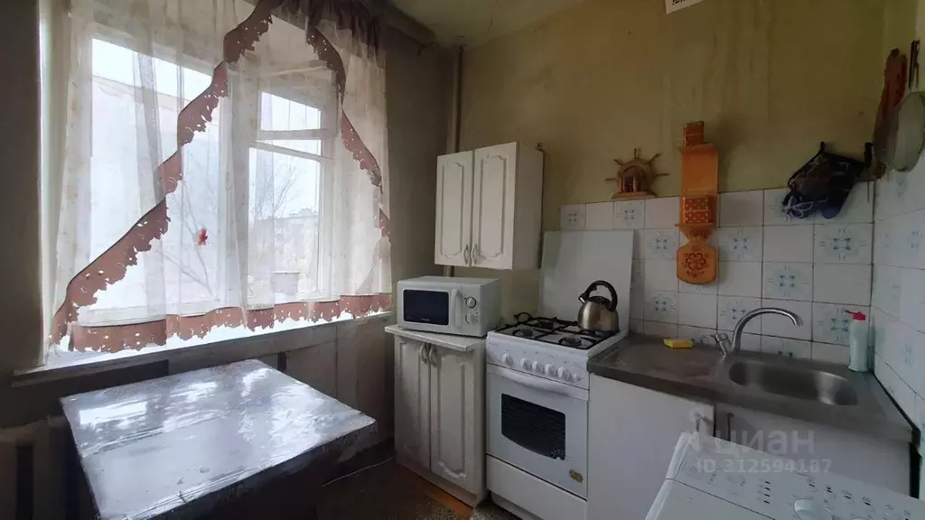 2-к кв. Липецкая область, Елец ул. Яна Фабрициуса, 1Б (40.0 м) - Фото 0