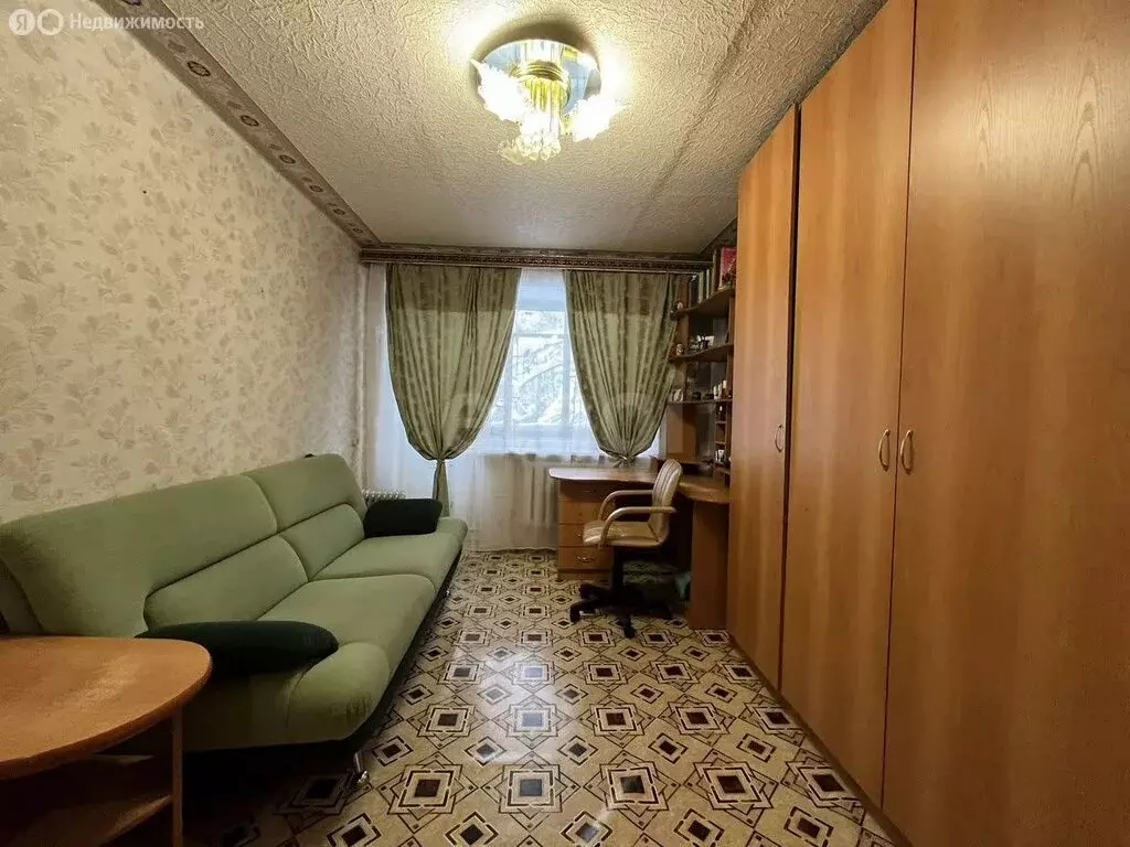 3-комнатная квартира: Нижний Новгород, жилой район Щербинки, ... - Фото 1