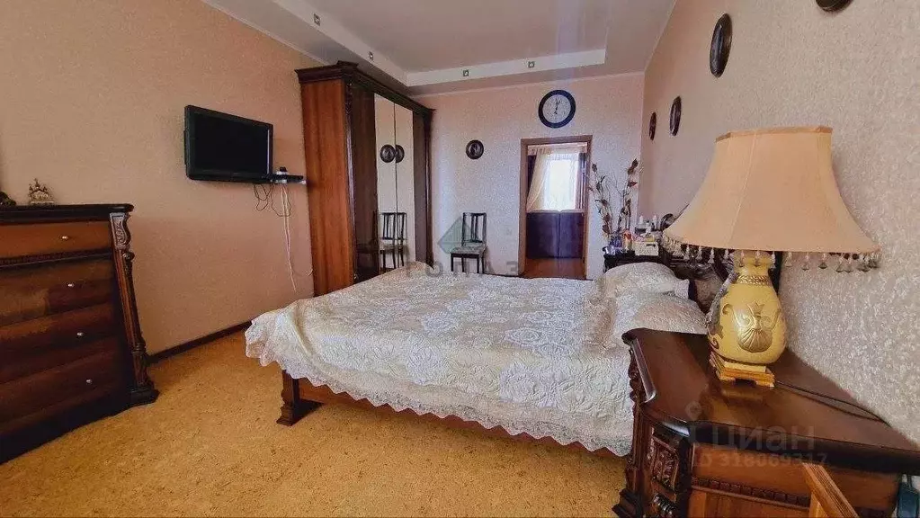 3-к кв. Воронежская область, Семилуки Набережная ул., 3 (115.7 м) - Фото 0