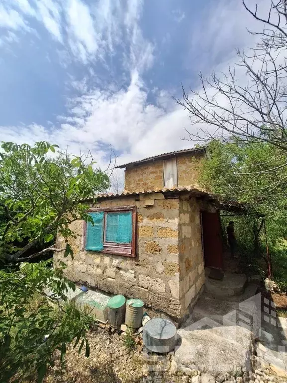 Дом в Крым, Симферопольский район, с. Трудовое ул. Зеленая (40 м) - Фото 1