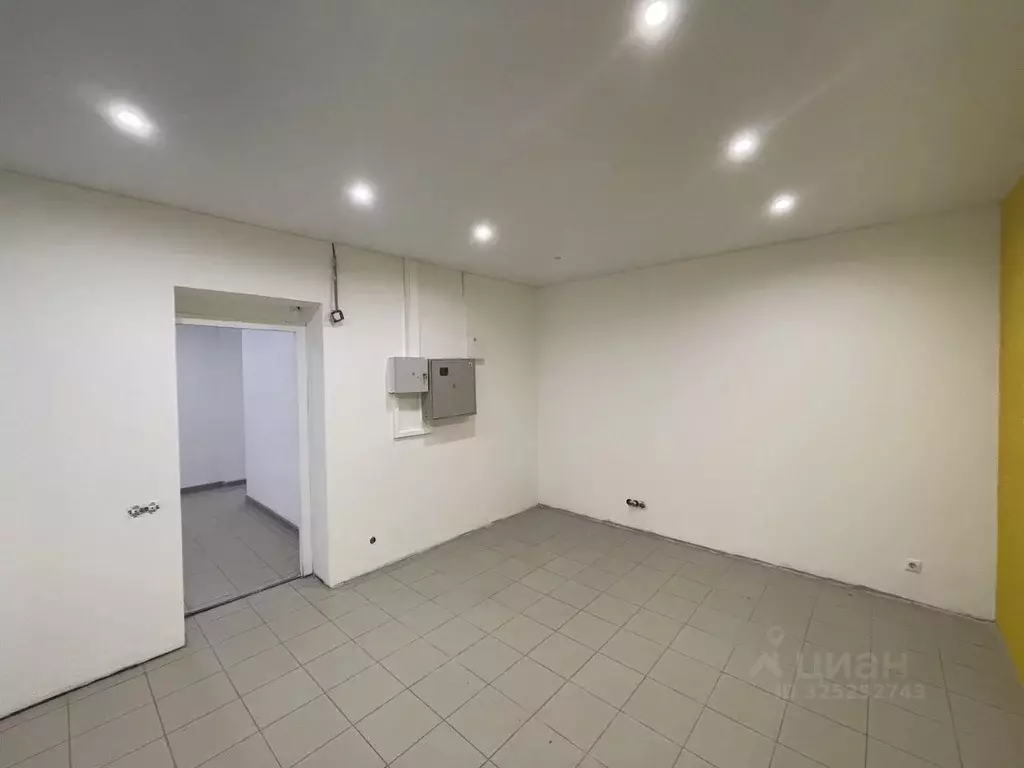 Помещение свободного назначения в Калужская область, Калуга ул. ... - Фото 2