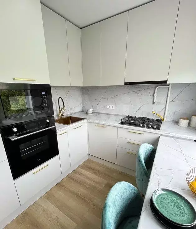 3-к. квартира, 50 м, 9/9 эт. - Фото 0