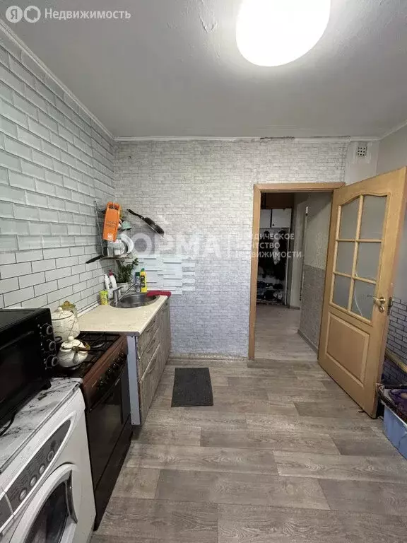 2-комнатная квартира: Октябрьский, улица Новосёлов, 16 (50.5 м) - Фото 2