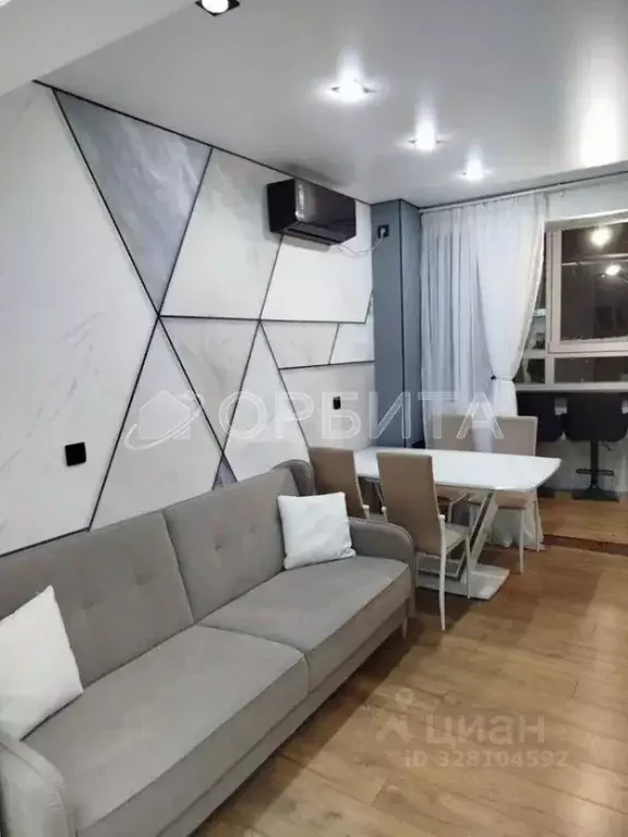 2-к кв. Тюменская область, Тюмень Заречный проезд, 39Ак2 (72.3 м) - Фото 1