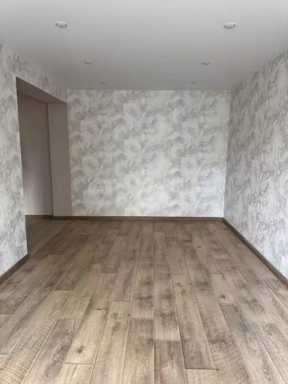 3-к кв. Омская область, Омск просп. Космический, 4 (54.8 м) - Фото 1