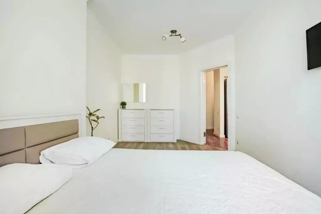 1-к кв. Ростовская область, Ростов-на-Дону Береговая ул., 6 (55.0 м) - Фото 1