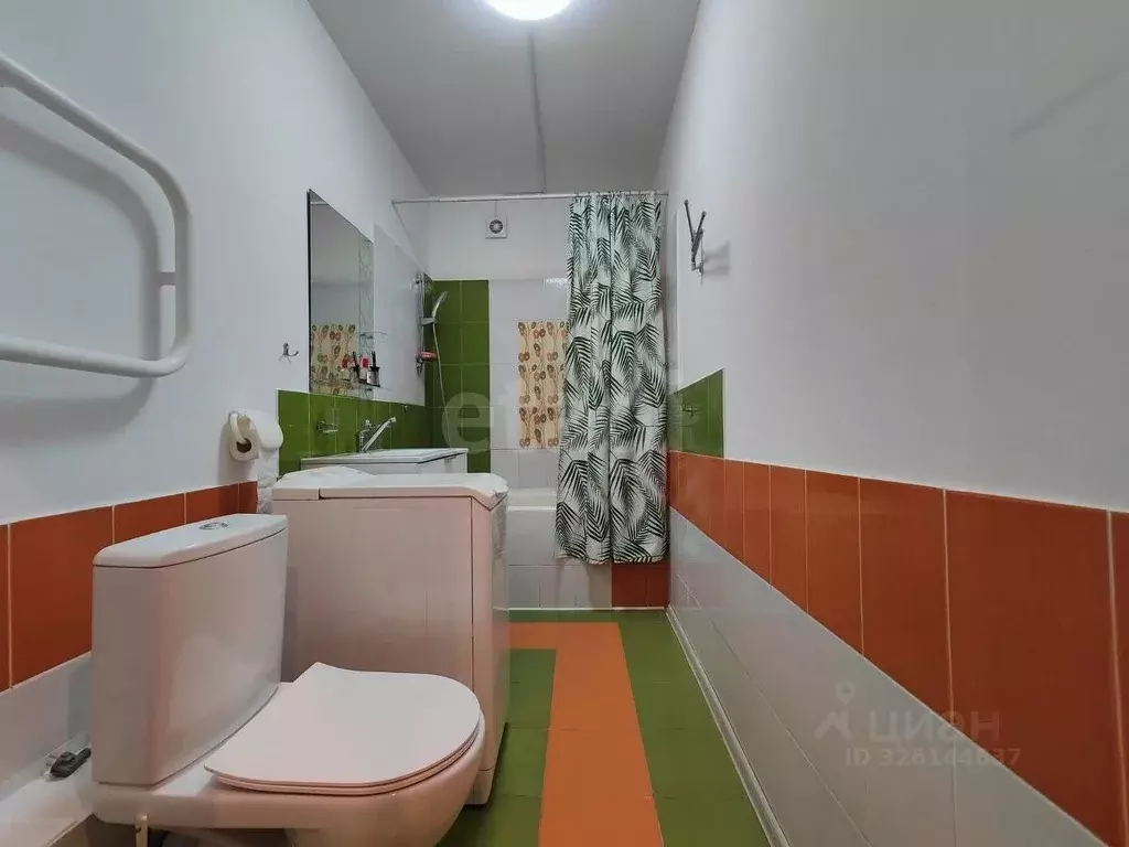 1-к кв. Тюменская область, Тюмень Олимпийская ул., 51 (43.0 м) - Фото 1