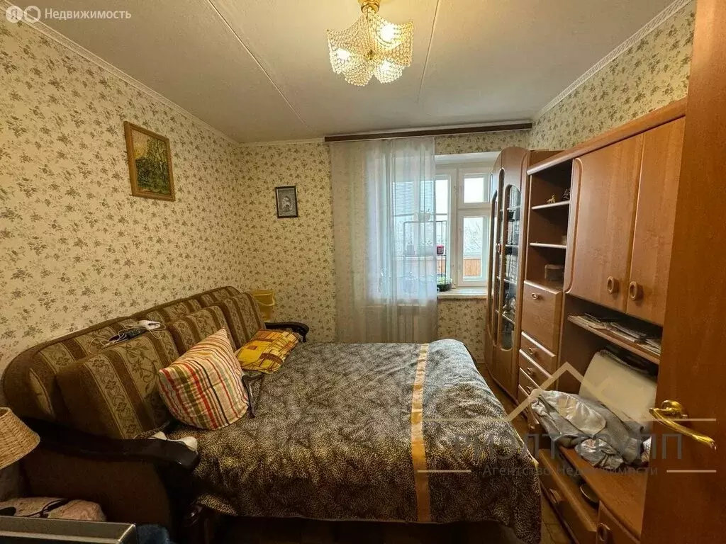 3-комнатная квартира: Казань, улица Декабристов, 85 (63.7 м) - Фото 0