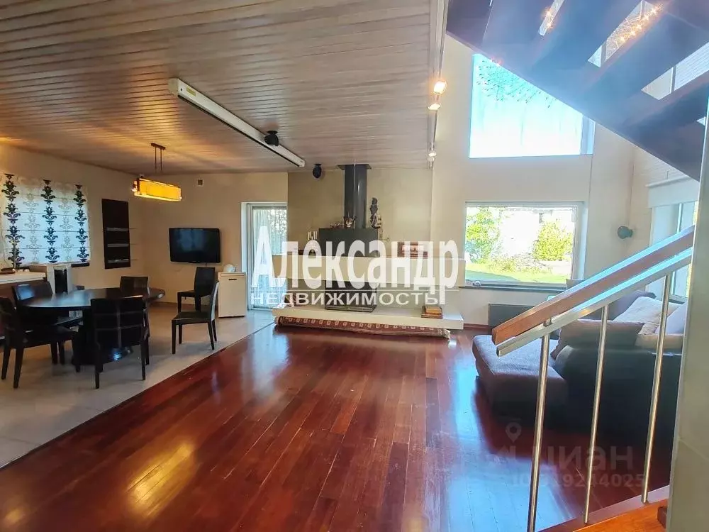 Коттедж в Ленинградская область, Всеволожский район, Сертоловское ... - Фото 1